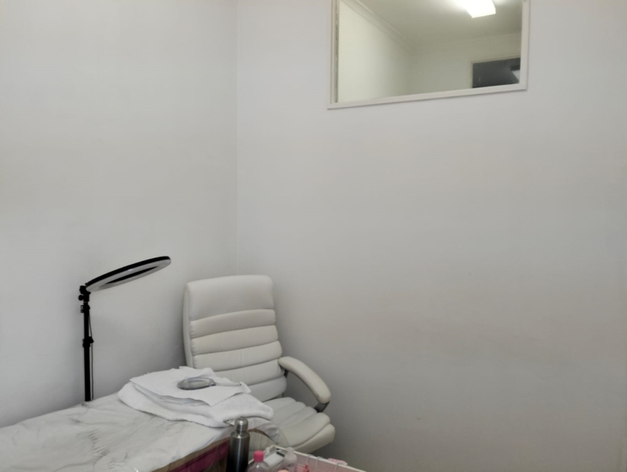 To Let commercial Property for Rent in Durbanville Western Cape
